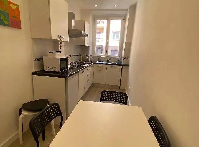 Appartement Colosseum Nearby Metro Outside, Easy Sightseeing Rome